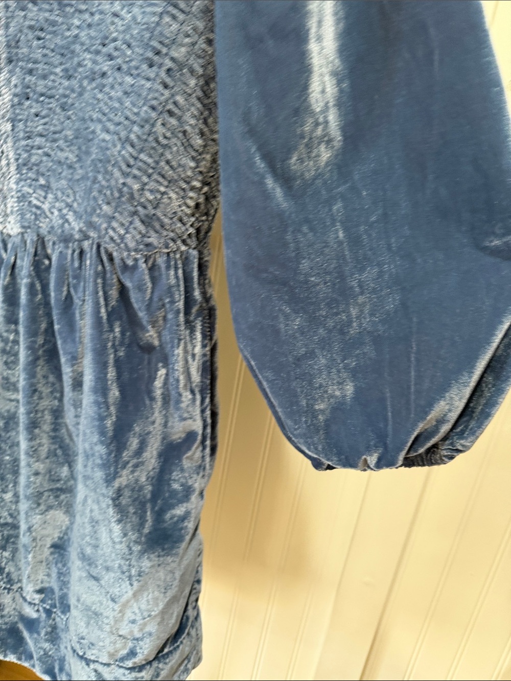 NWT!! #863 FREE PEOPLE Farrier Smocked Velvet Mini Dress in Dusty Blue - Picture 4 of 7